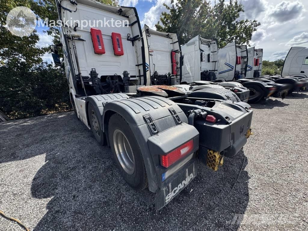 Scania R 500 Conventional Trucks / Tractor Trucks