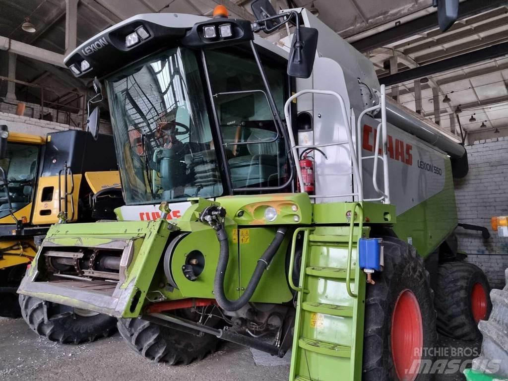 CLAAS Lexion 550 Combine Harvesters