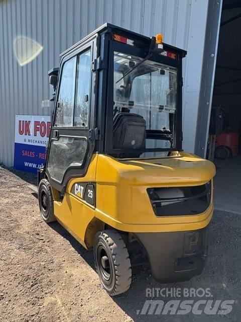 CAT DP 25 NT Diesel Forklifts