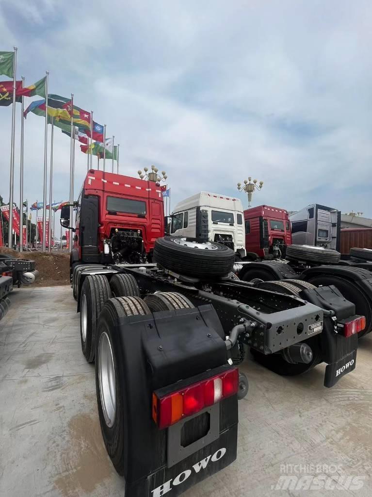 Howo TX Conventional Trucks / Tractor Trucks