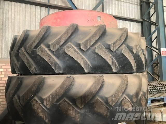 Stocks ROW CROPS Tires, wheels and rims