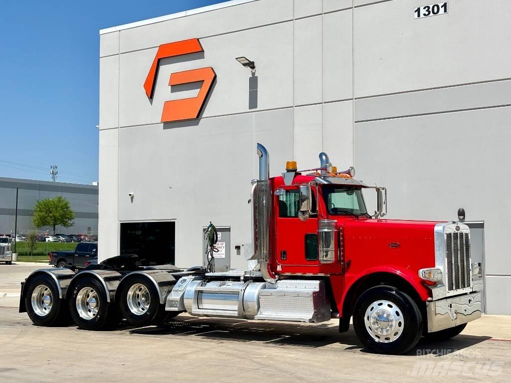 Peterbilt 389 Conventional Trucks / Tractor Trucks