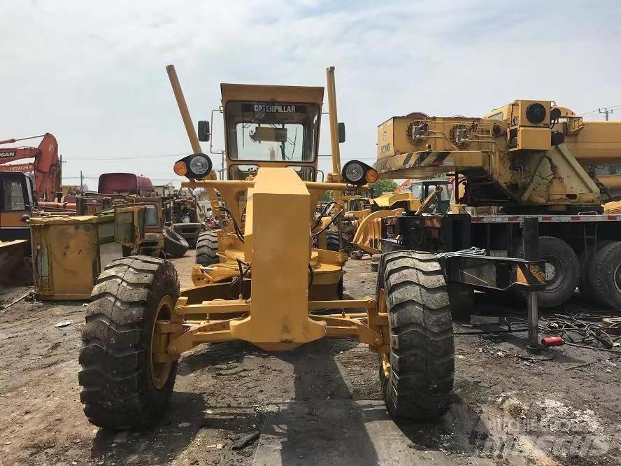 CAT 140 Motor Graders