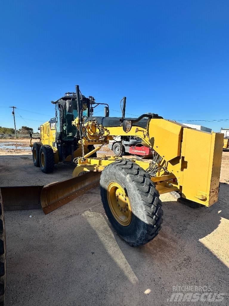 CAT 12 M 2 Motor Graders