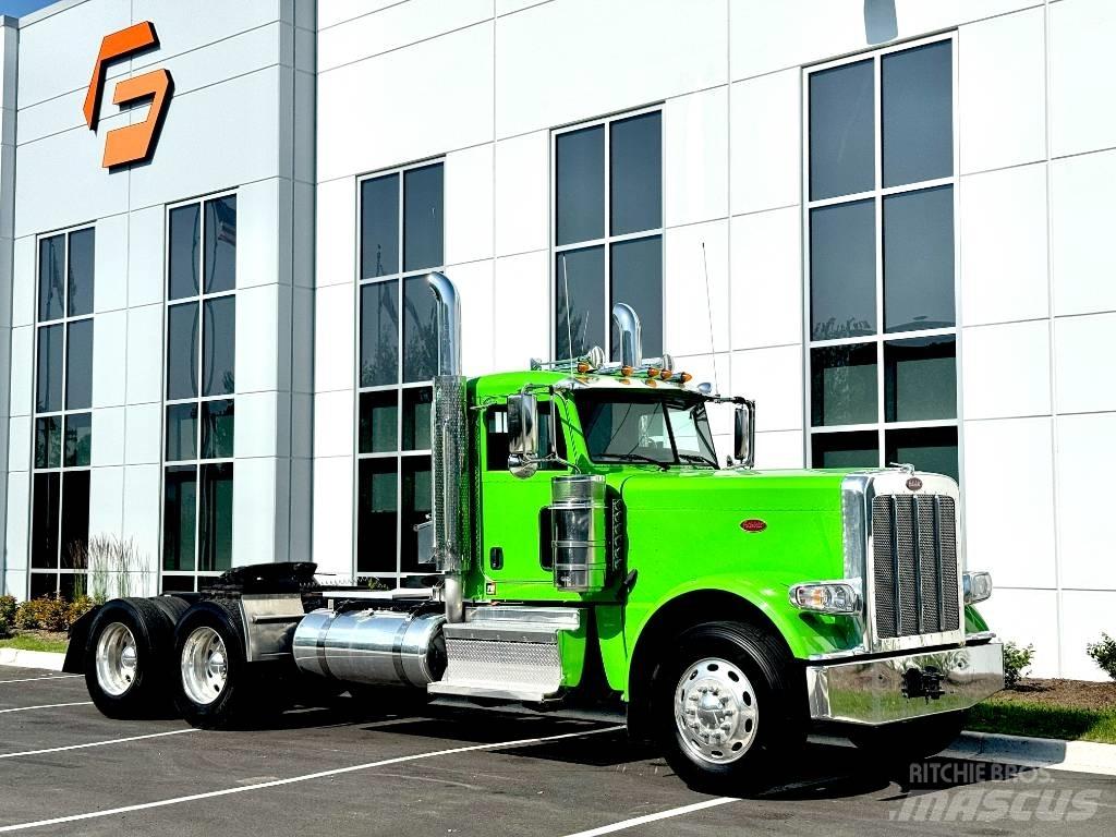 Peterbilt 389 Conventional Trucks / Tractor Trucks