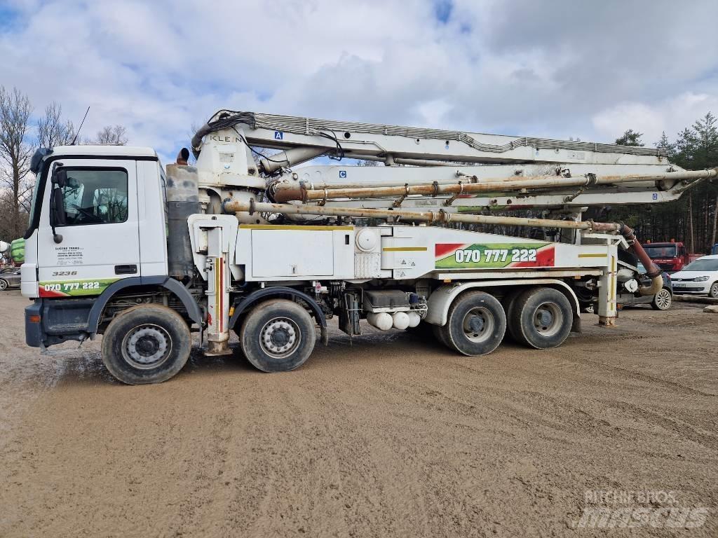 Mercedes-Benz 3236 Concrete Pumps