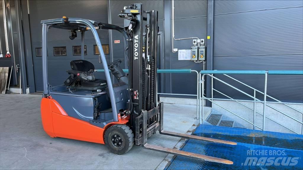 Toyota 8 FBET 16 Electric Forklifts
