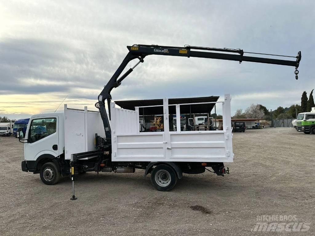 Nissan NT 400 Boom / Crane / Bucket Trucks