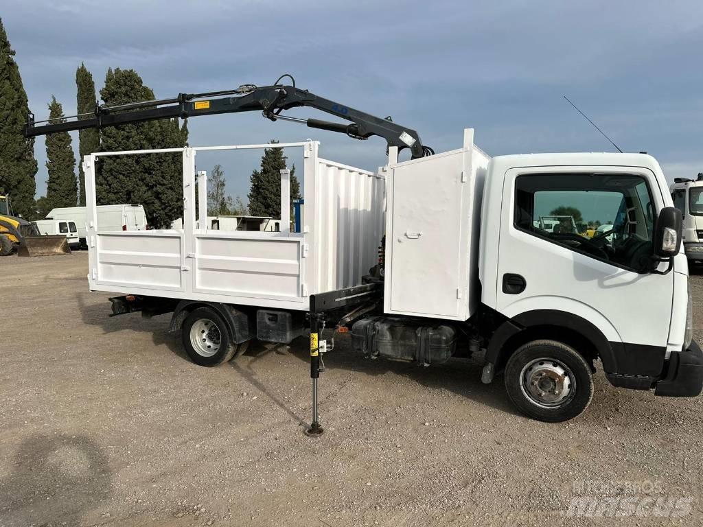 Nissan NT 400 Boom / Crane / Bucket Trucks