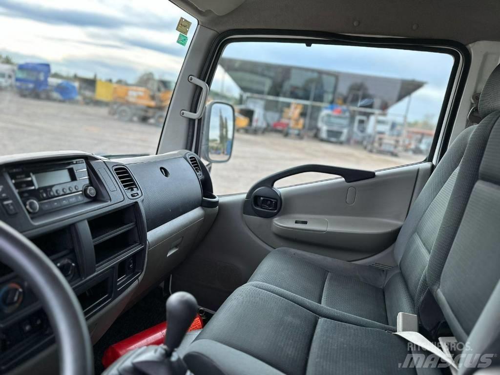 Nissan NT 400 Boom / Crane / Bucket Trucks