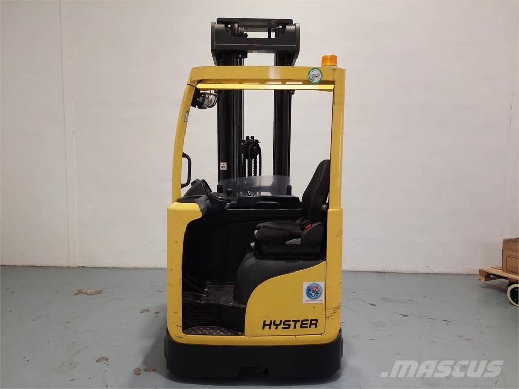 Hyster R 2 5 Reach trucks