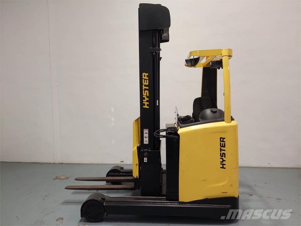 Hyster R 2 5 Reach trucks