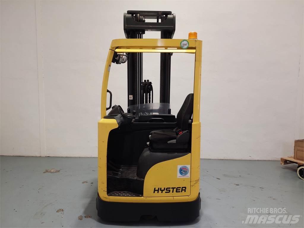 Hyster R 2 5 Reach trucks