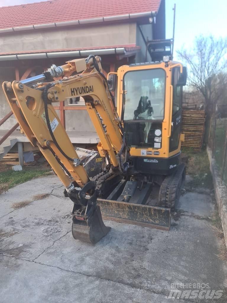 Hyundai R25Z-9 AK Mini Excavators <7t (Mini Diggers)