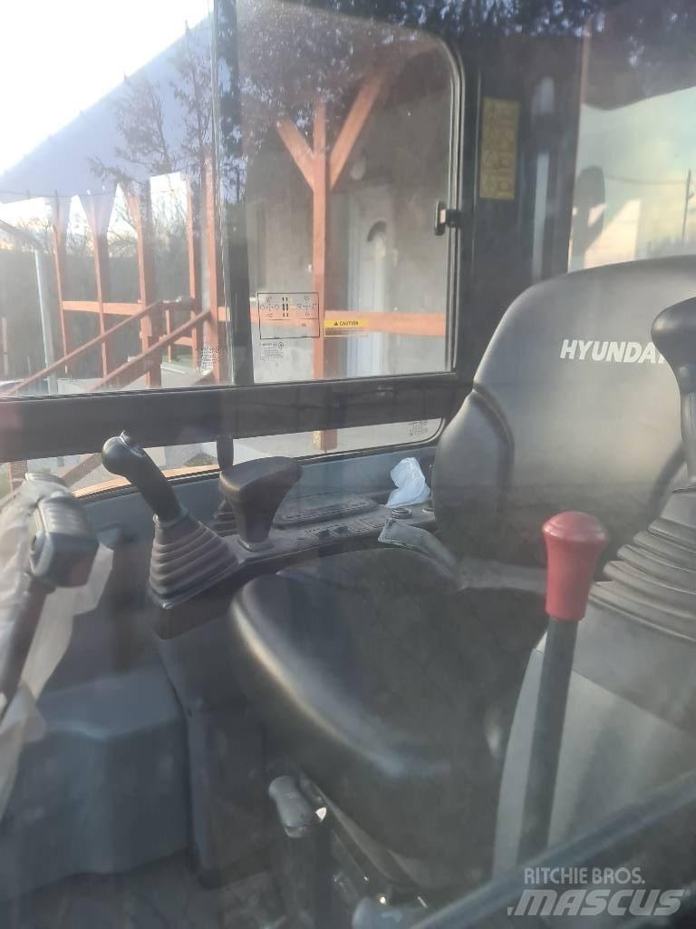 Hyundai R25Z-9 AK Mini Excavators <7t (Mini Diggers)