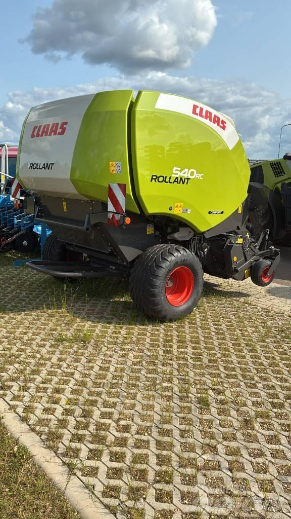 CLAAS Rollant 540 RC Round Balers