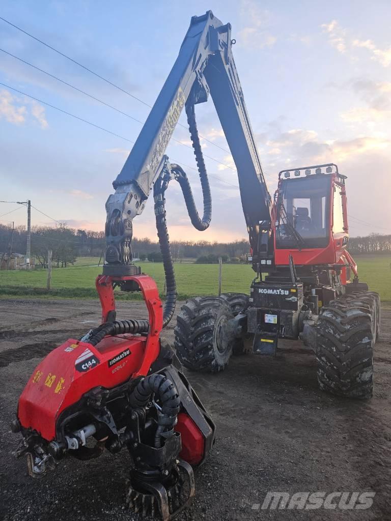 Komatsu 931 XC Harvesters