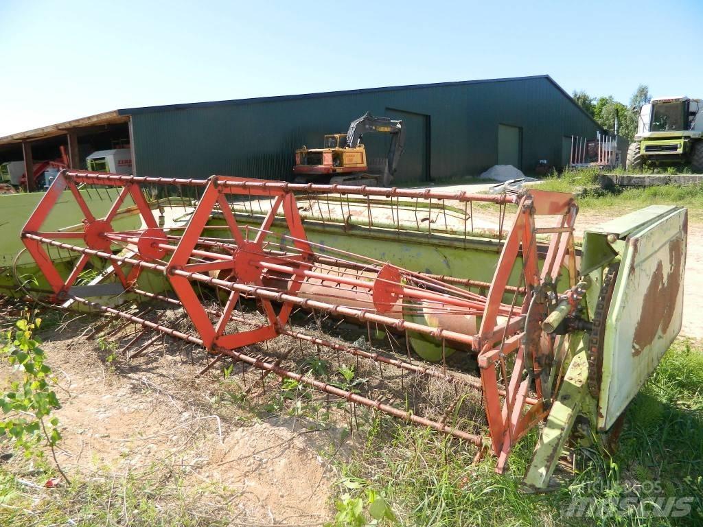CLAAS Mercator 60 Combine Harvesters