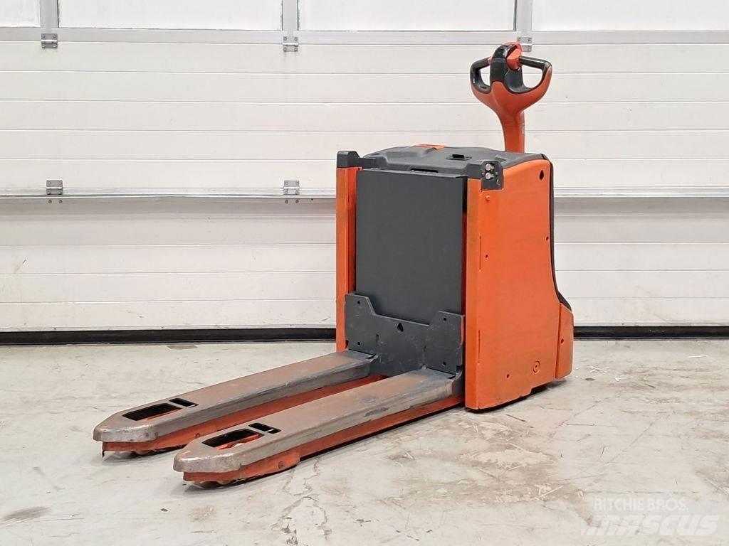 Linde T16L Low lifter