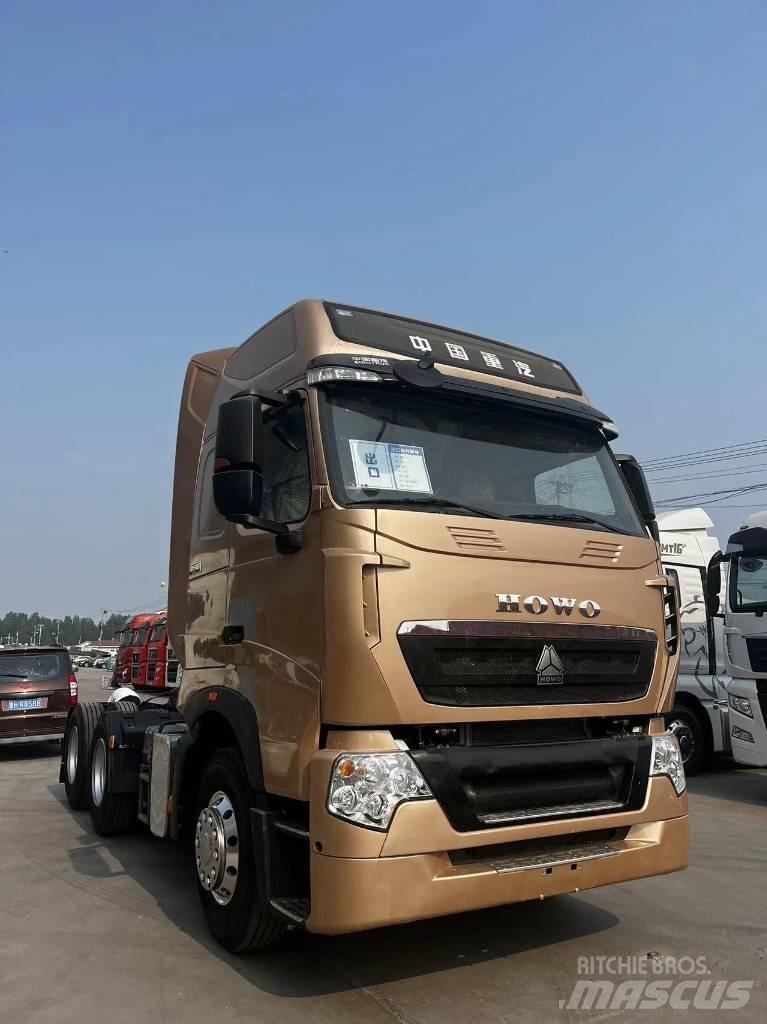 Howo T7H Conventional Trucks / Tractor Trucks