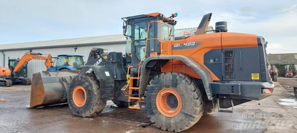 Doosan DL 480-7 Wheeled Excavators