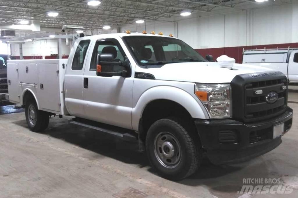 Ford F 350 XL SD Pickup Trucks