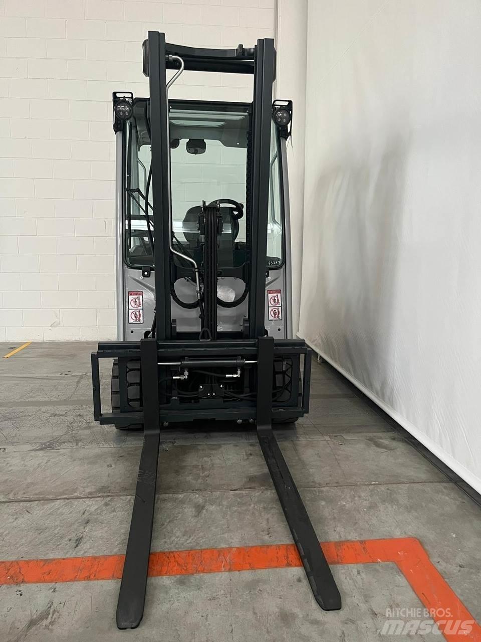 Still RX20-16 Electric Forklifts
