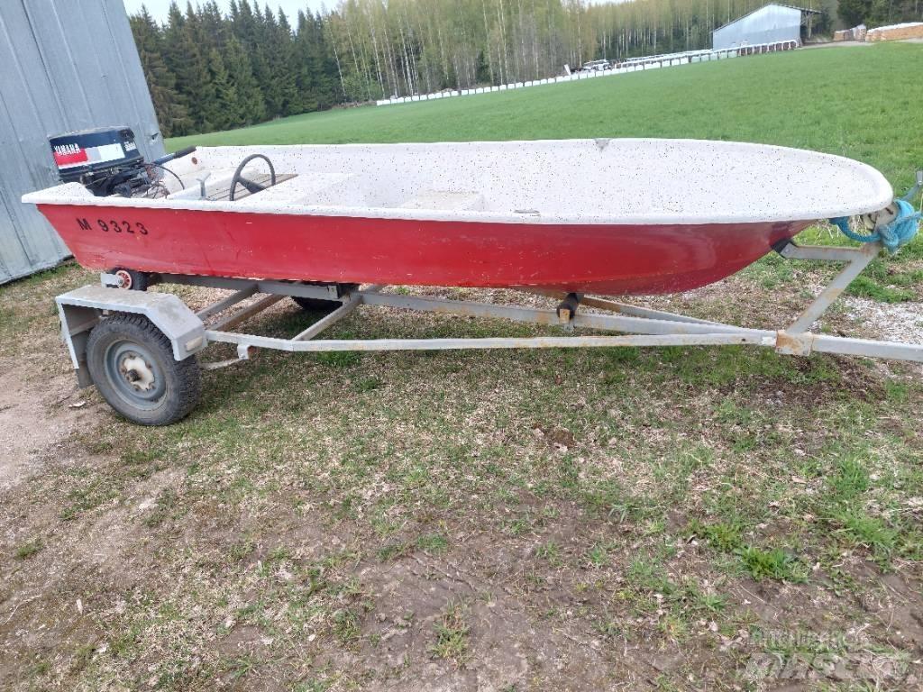  Lasikuituvene 410 Groundcare - Others