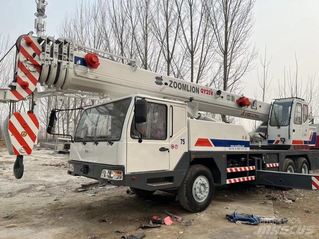 Zoomlion QY25V Mobile and all terrain cranes