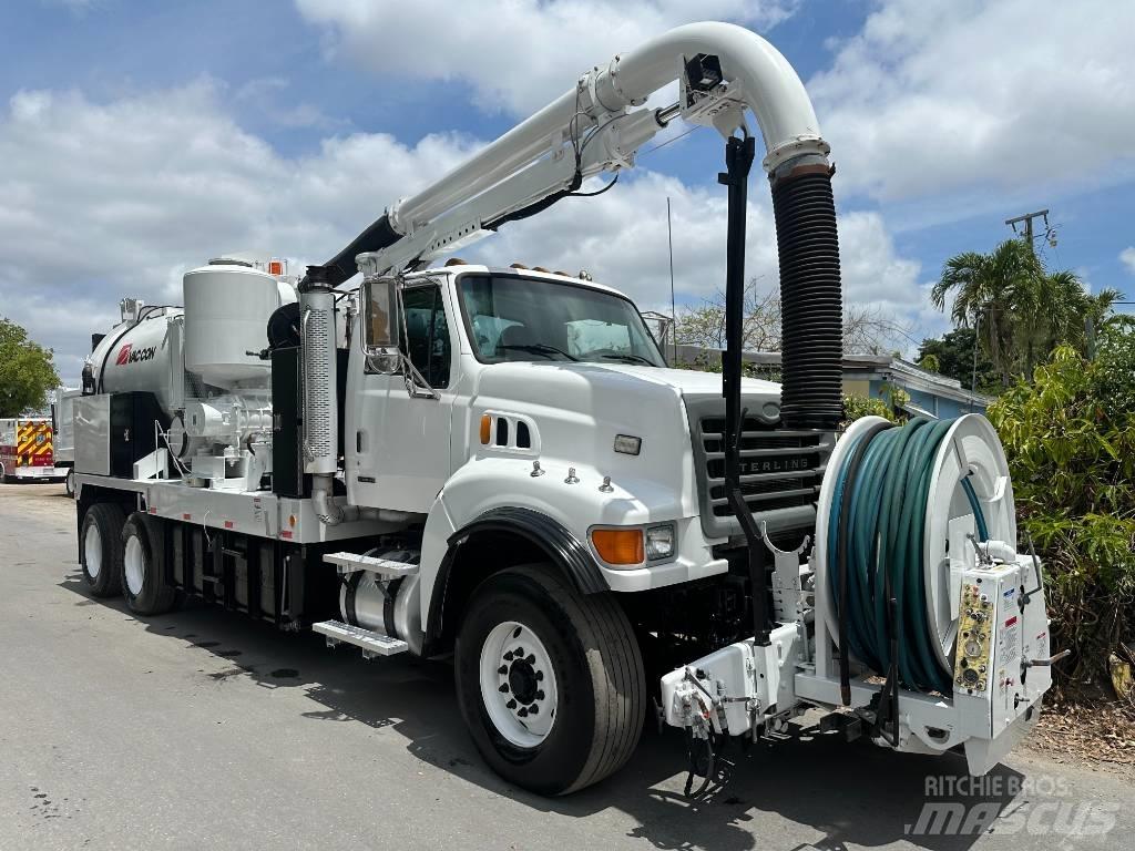 Sterling L 8500 Vacuum Trucks