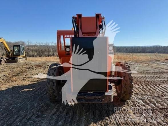 SkyTrak 6036 Telescopic Handlers
