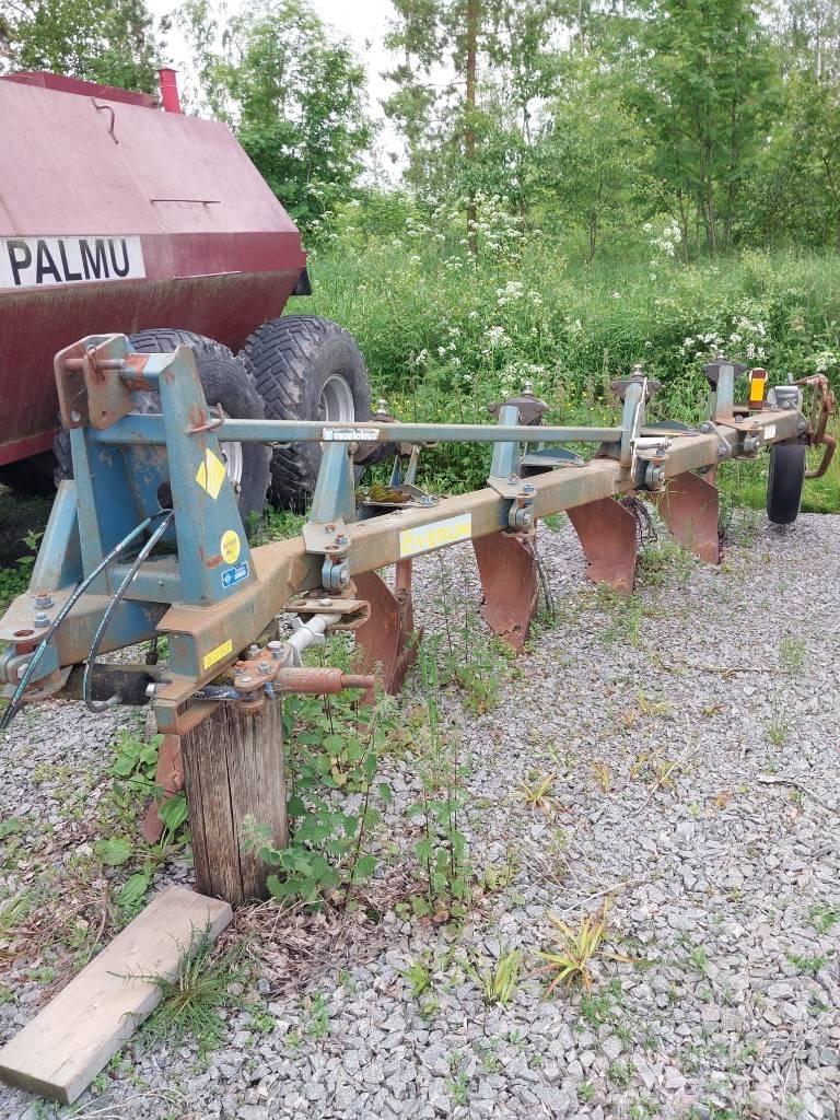 Överum CT 487 G Plows