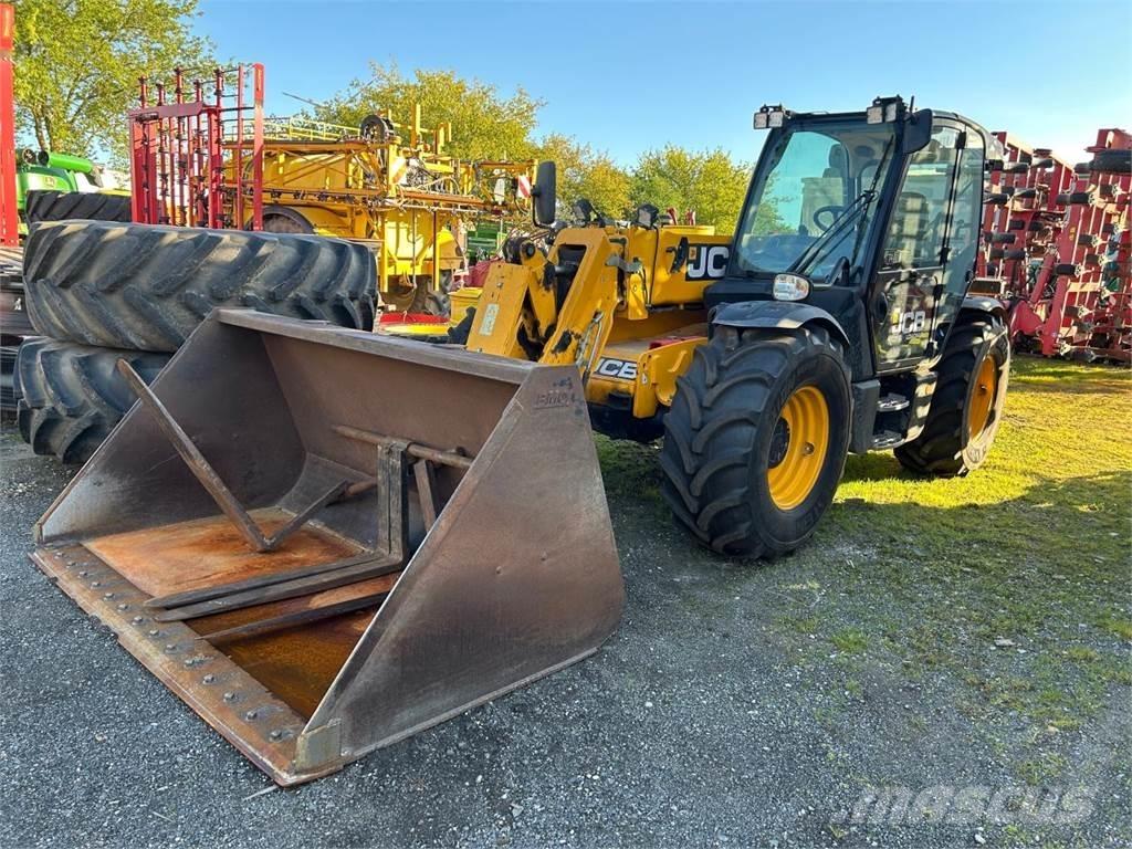 JCB 541-70 AGRIPRO Telescopic boom lifts