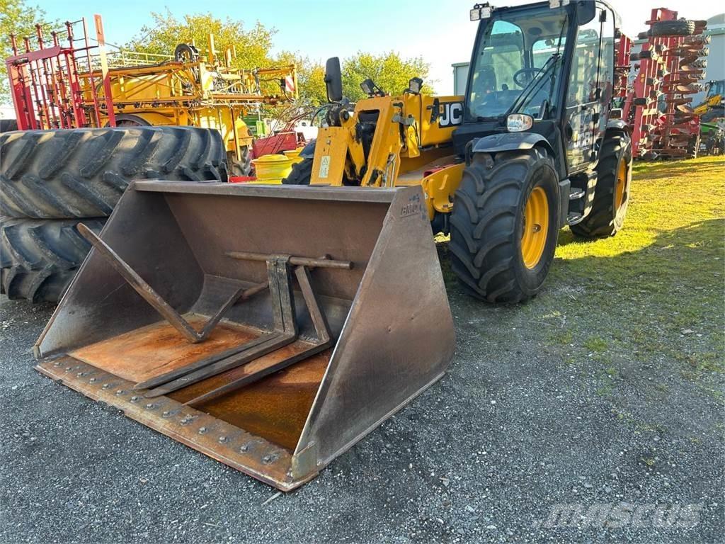 JCB 541-70 AGRIPRO Telescopic boom lifts