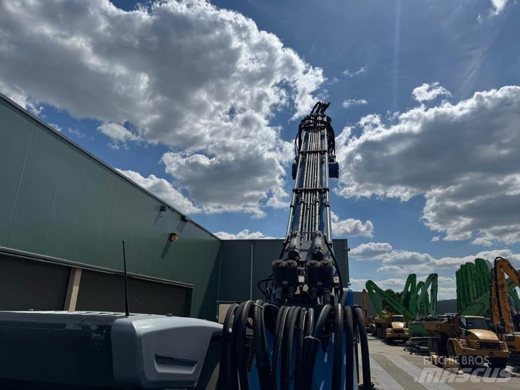 Fuchs MHL 350 F Waste / Industry Handlers