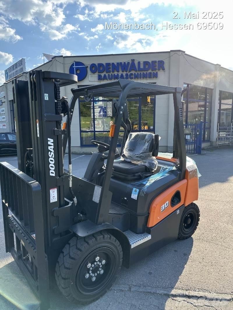Doosan D30NXP Diesel Forklifts