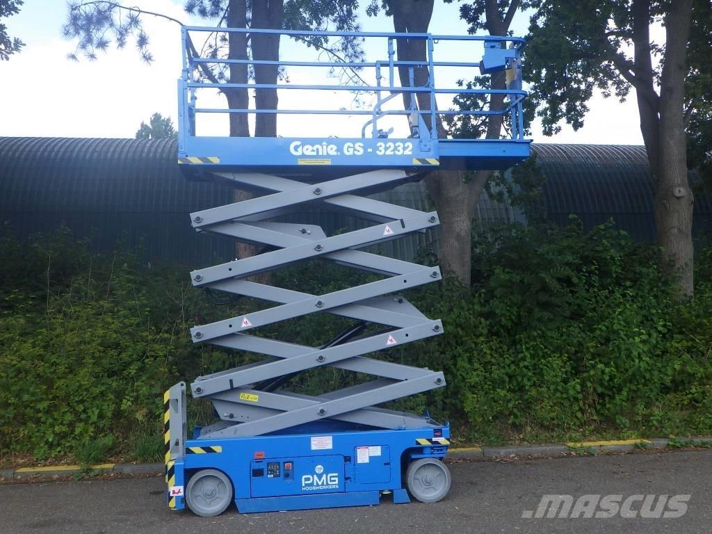 Genie GS3232 Scissor Lifts