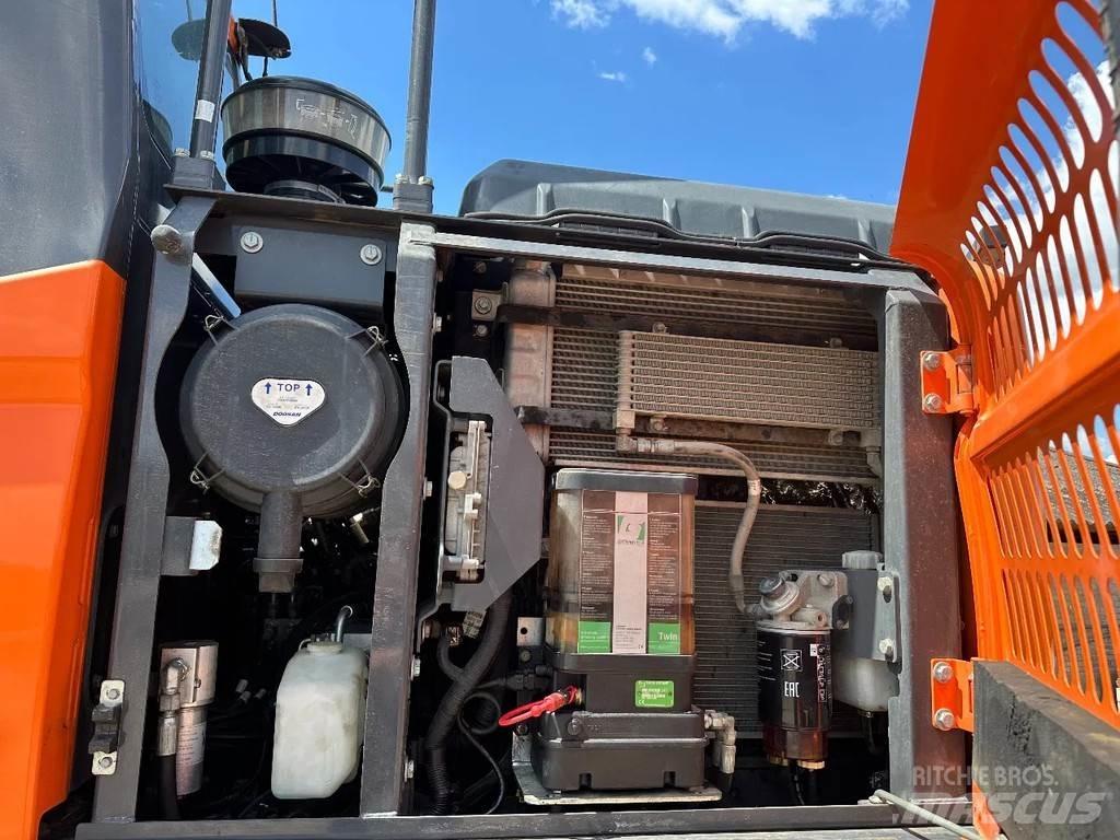 Doosan DX140W-5 Wheeled Excavators