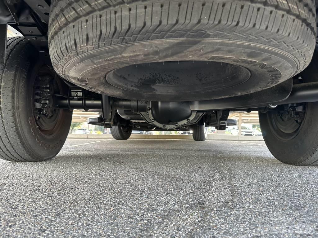 Ford F 250 SD Pickup Trucks