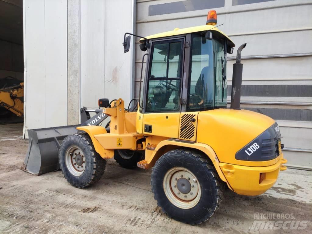 Volvo L 30 B Wheel Loaders