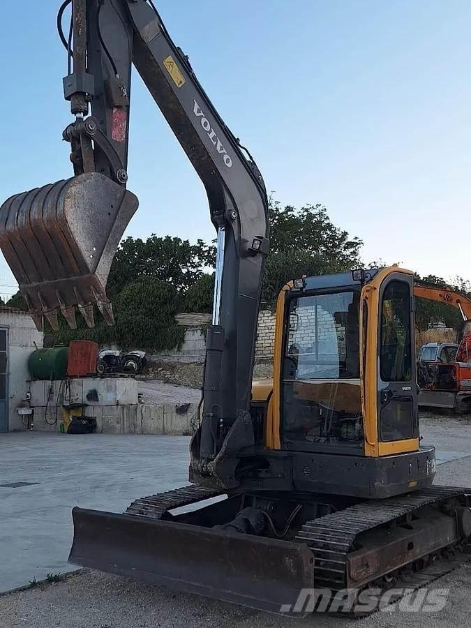 Volvo ECR88PLUS Mini excavators  7t - 12t