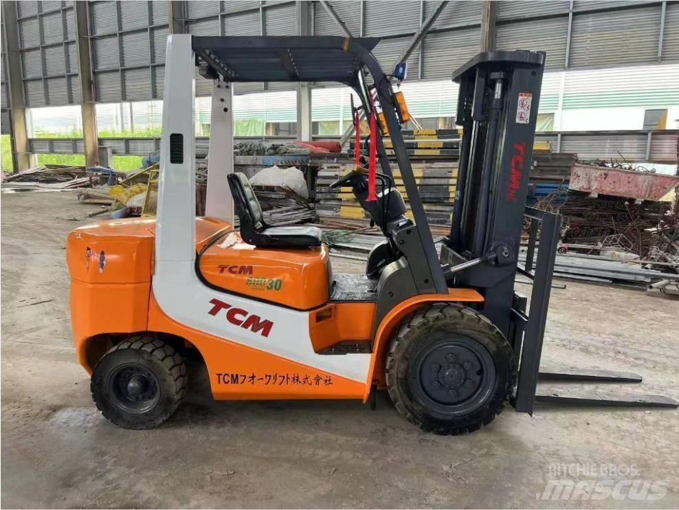 TCM FD 30 Diesel Forklifts