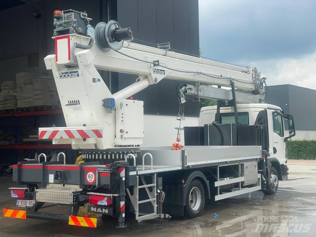 Böcker AK 36/4000 Mobile and all terrain cranes