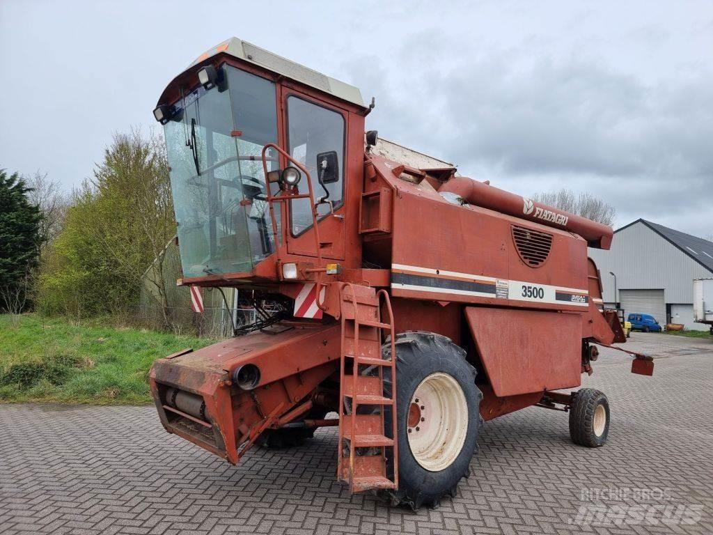 Laverda 3500 Combine Harvesters