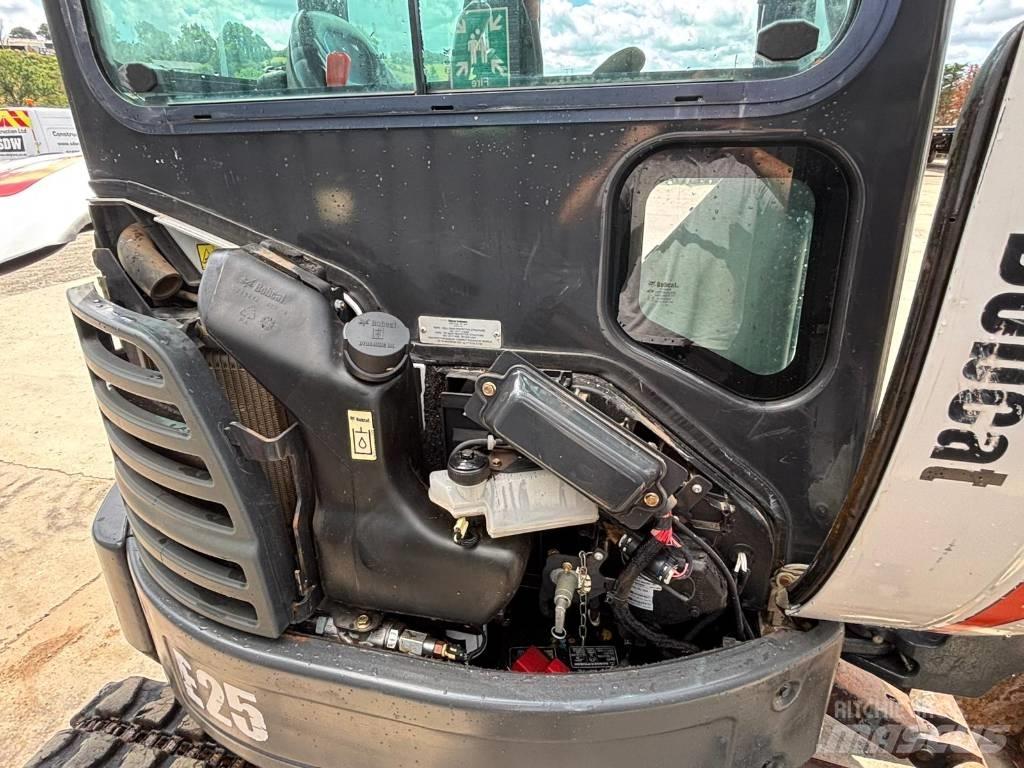 Bobcat E 25 Mini Excavators <7t (Mini Diggers)