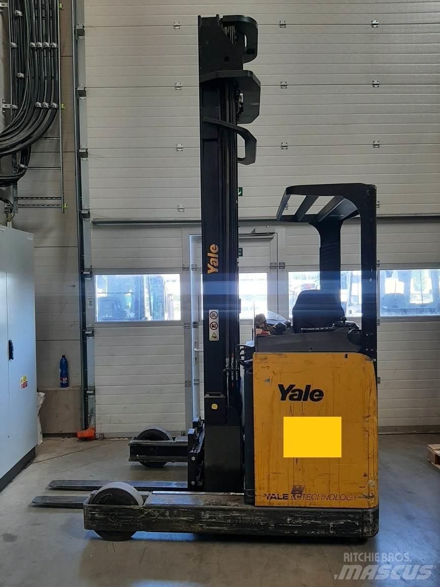 Yale MR16H Reach trucks