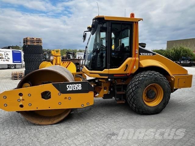 Volvo SD 135 B Single drum rollers
