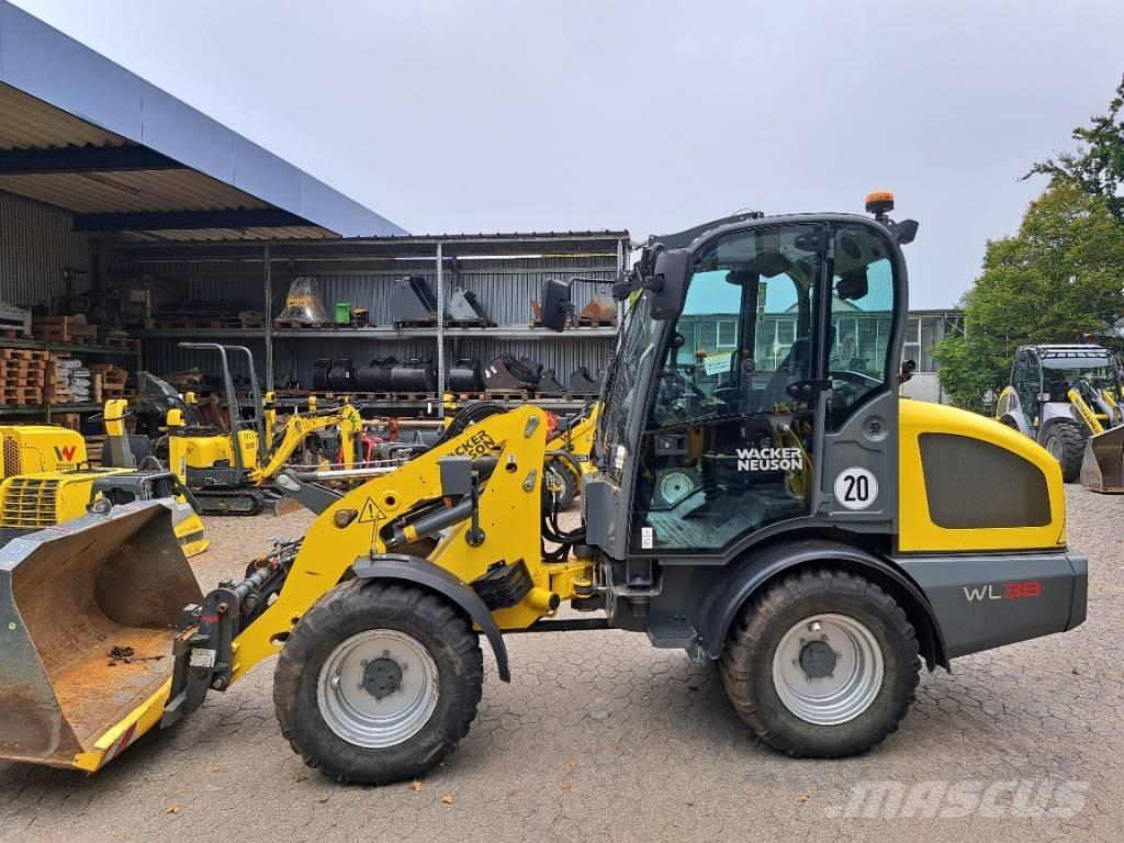 Wacker Neuson WL38 Wheel Loaders