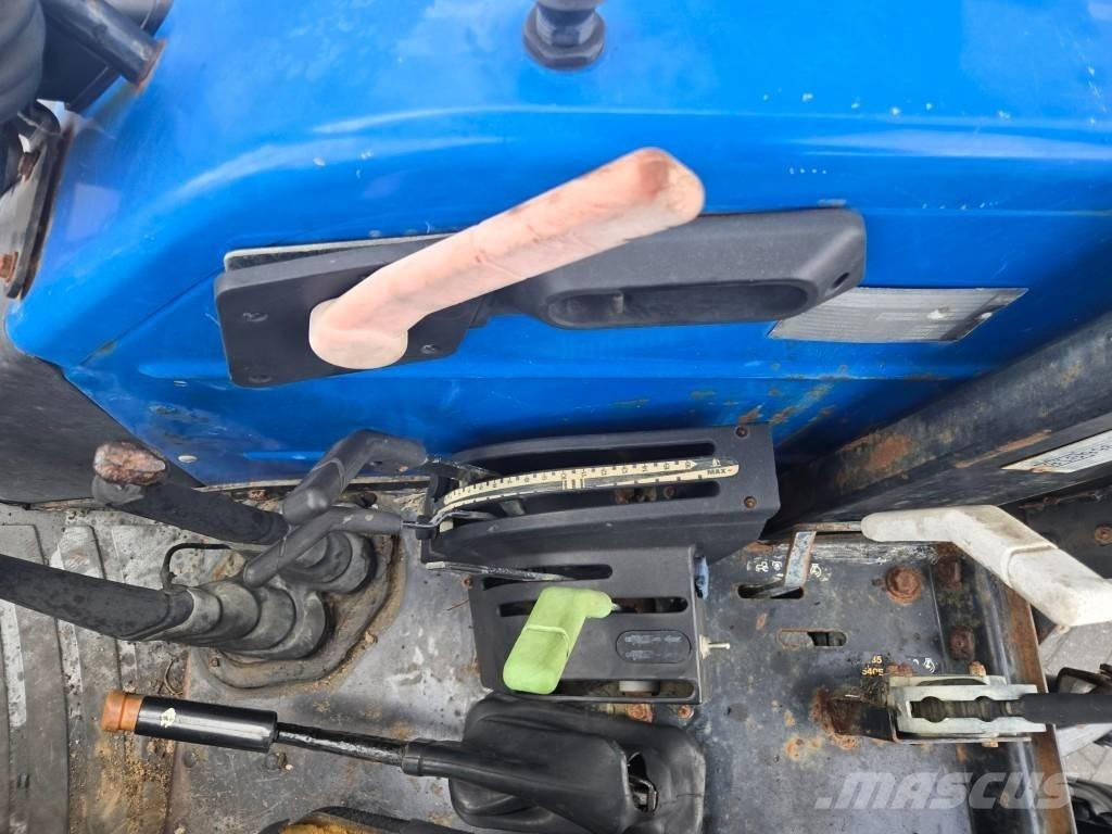 New Holland TL 90 A Tractors