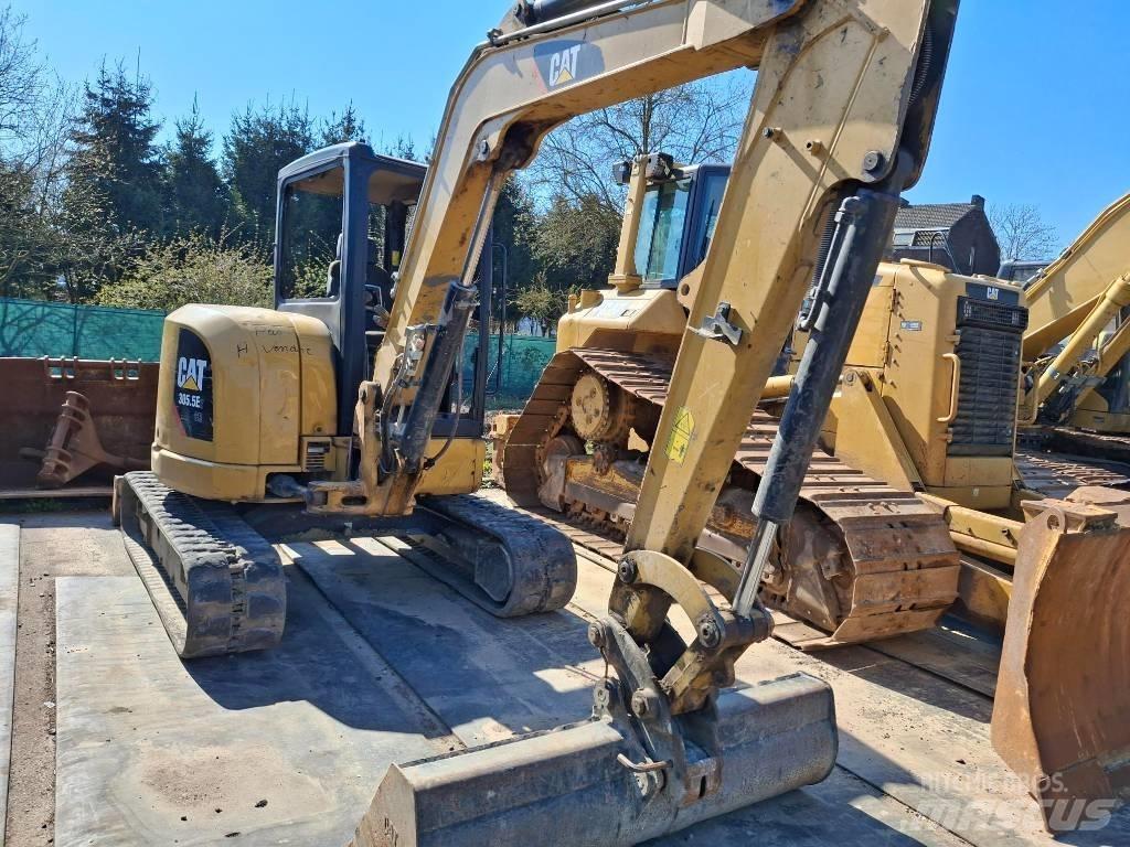 CAT 305 Mini Excavators <7t (Mini Diggers)